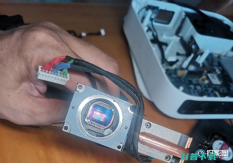 极米z6拆机图解续集一起来看看极米z6的内部结构