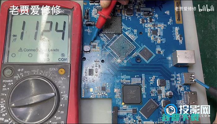 极米NEWZ4X拆机图解拆机通电不开机怎么修问