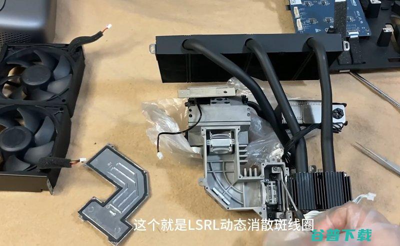 坚果N1拆机全方面拆解带你了解坚果N1