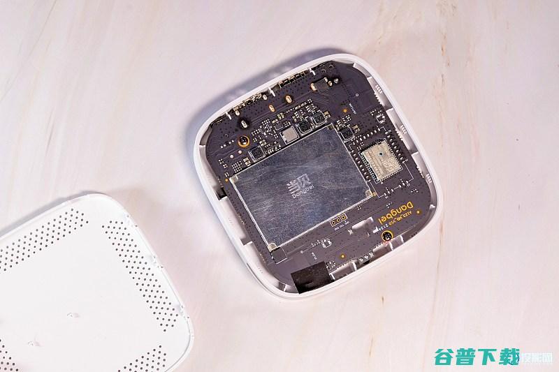 无限制当贝盒子H2拆机解读开机无广告限