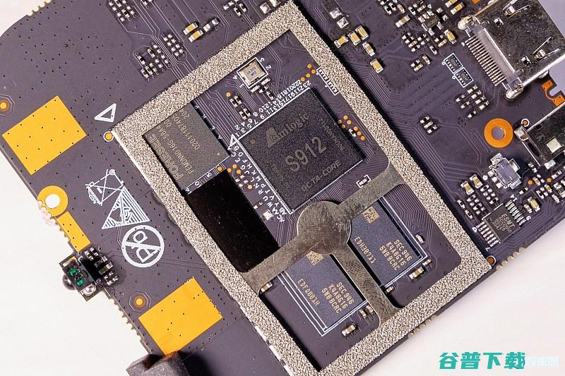 无限制当贝盒子H2拆机解读开机无广告限