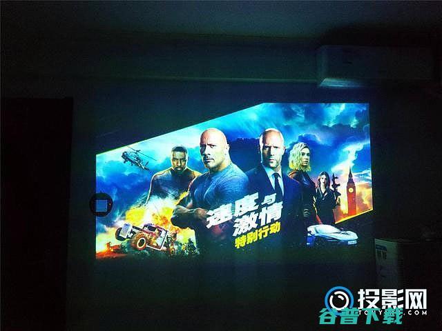 微果H6微型投影仪告诉你什么才是便携式投影微果
