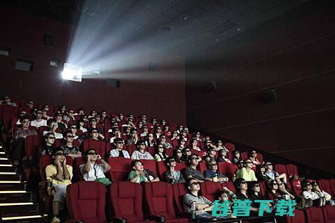 行家都会挑选买投影机小白只看亮度行家都会