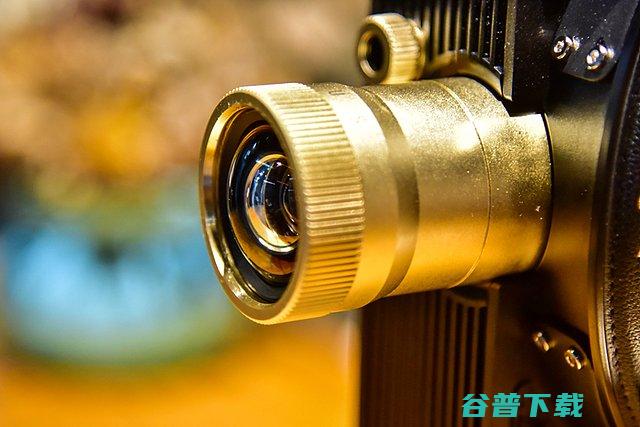 坚果1895投影仪典雅设计超强带感的放映堪比