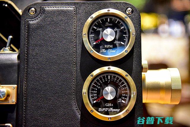 坚果1895投影仪典雅设计超强带感的放映堪比