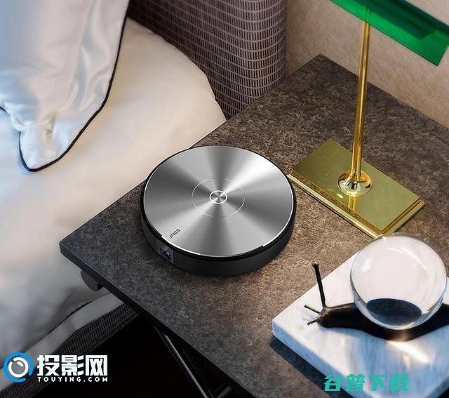 LED智能微投评测坚果G7大画面看球才带劲led微亮