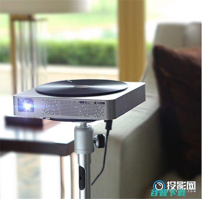 最全攻略极米z6对比Z4极光投影仪哪个更值得入手