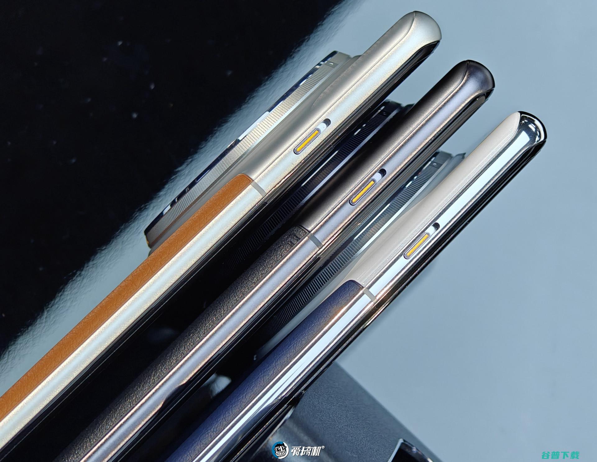 新堆料大佬，OPPO Find X7系列多配色上手与人像样张对比