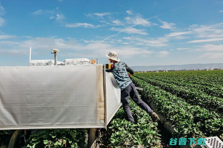 为人工智能赋予机器人躯体的“登月计划”项目，倒在具身智能热潮之前