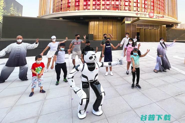 看人形机器人的技术跃迁 从成都大运会闭幕式 (看人形机器人的感受)