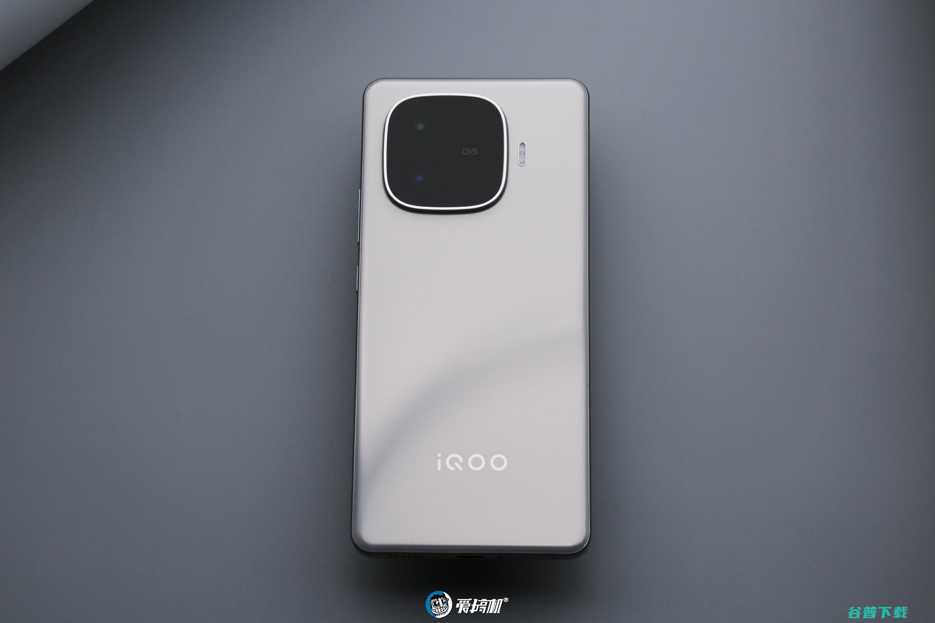 2199元起的天玑9300+，iQOO Z9 Turbo+评测：6400mAh电池+拍照爆彩蛋