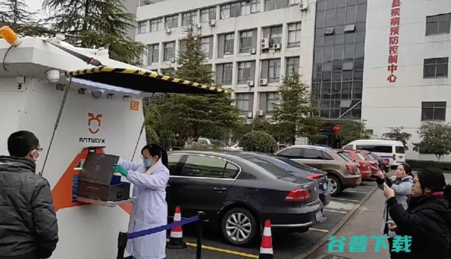 小区被封后，为什么无人机还没为你送快递？