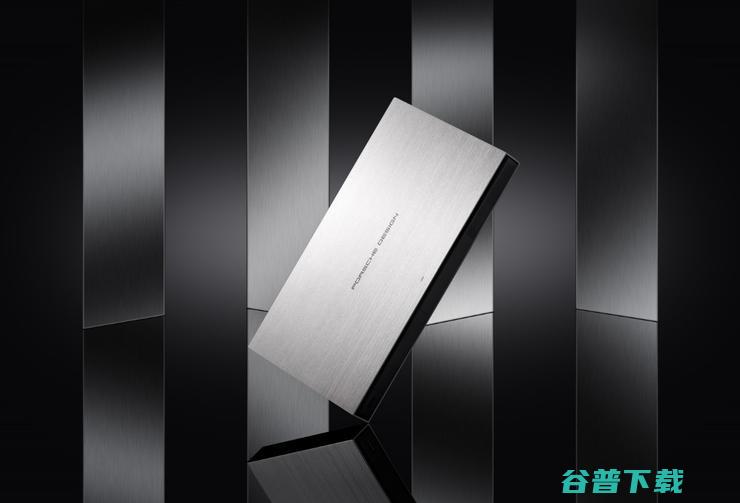 极米再推RS系列4K新品 保时捷设计首度亮相