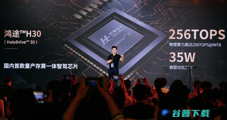上车了！ 国内首款大算力存算一体AI芯片
