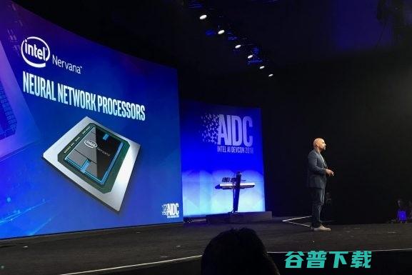 发布新一代NNP芯片外，AI软件和应用更透露其AI野心