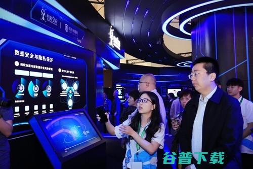 副总裁芮雄文：深度解读智能风控AlphaRisk助力安全生态