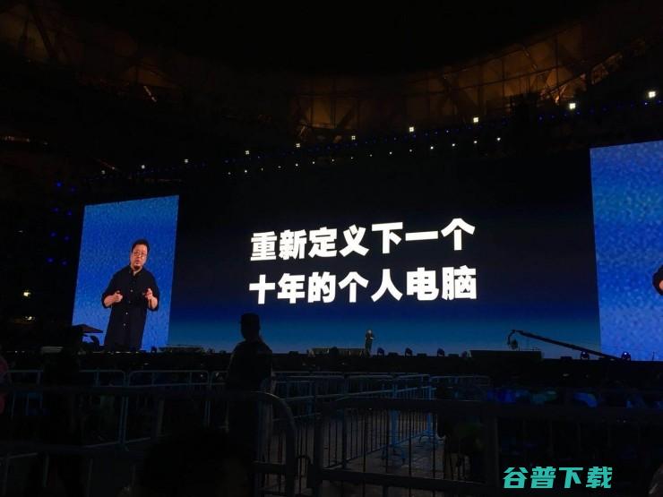 Smartisan R1 是真旗舰，但坚果 TNT 站真的是革命性产品吗？