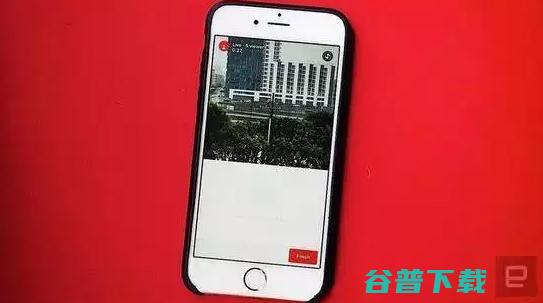 摩托罗拉宣布不再推出新 Moto 360；GoPro计划裁员15%，总裁也将离职 | 雷锋早报