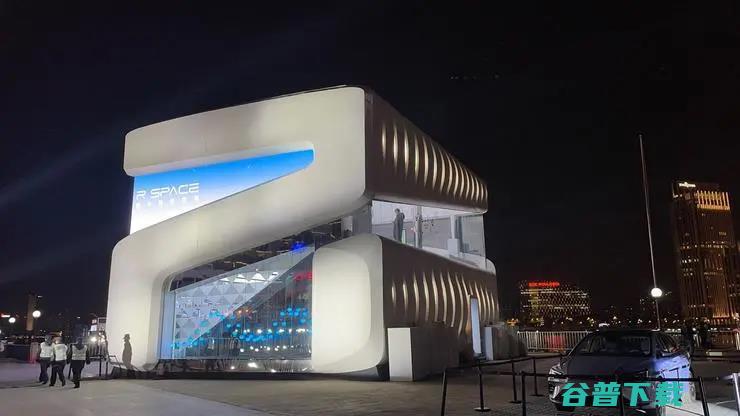 7 年苦战，22 家公司，拼命转型的上汽，还能赢吗？