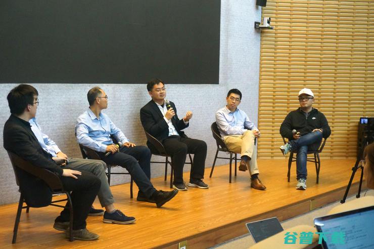 AI 大在隐私下如何普惠共享？CCF TF「联邦学习」研讨会给出了答案