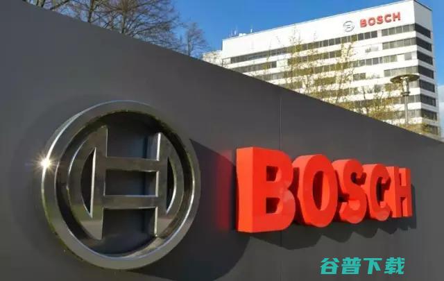 易到三位联合创始人集体宣布辞职；小程序入口再扩大，公众号可关联不同主体小程序 | 雷锋