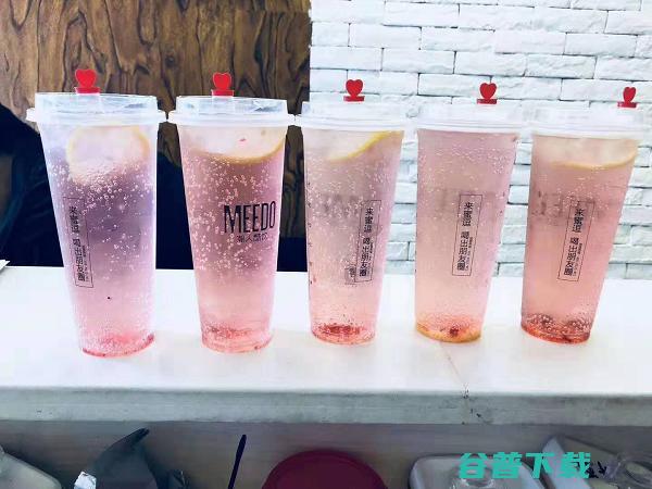 奶茶加盟店怎样才能保持高人气！ (奶茶加盟店怎么样自敿)