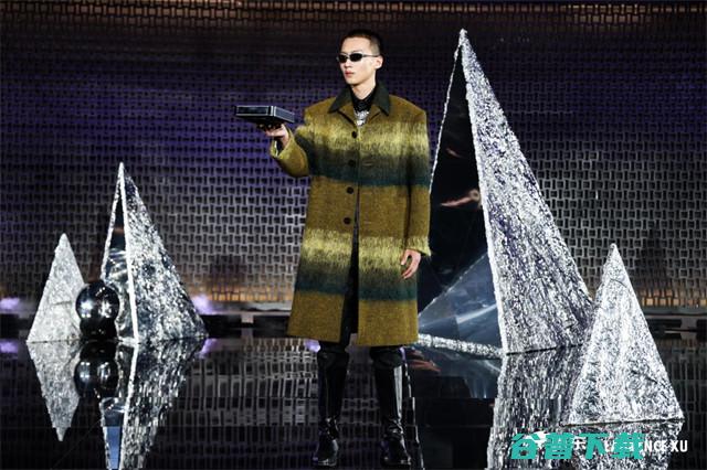 当贝D5X Pro激光投影亮相京东电脑2023破界·更新秀
