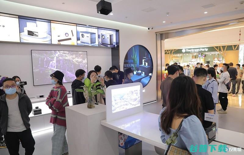 偶遇当贝首家体验店摸到当贝x3了五一去哪里