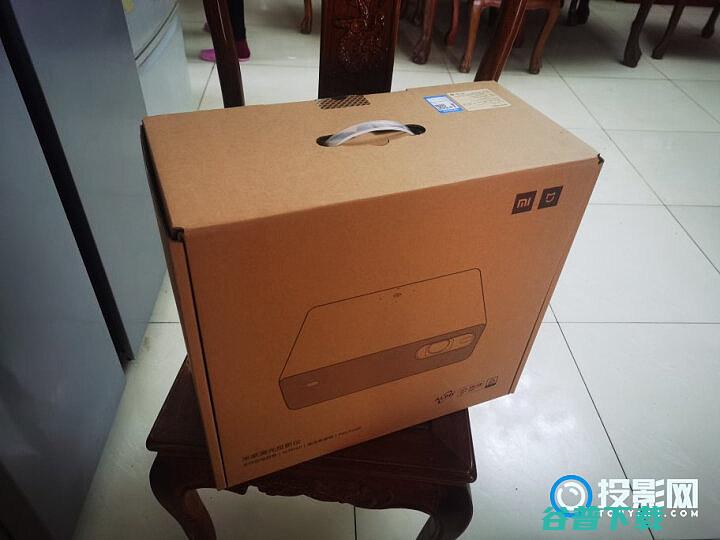 小米激光投影仪1S值得入手吗?看完后再买一定不