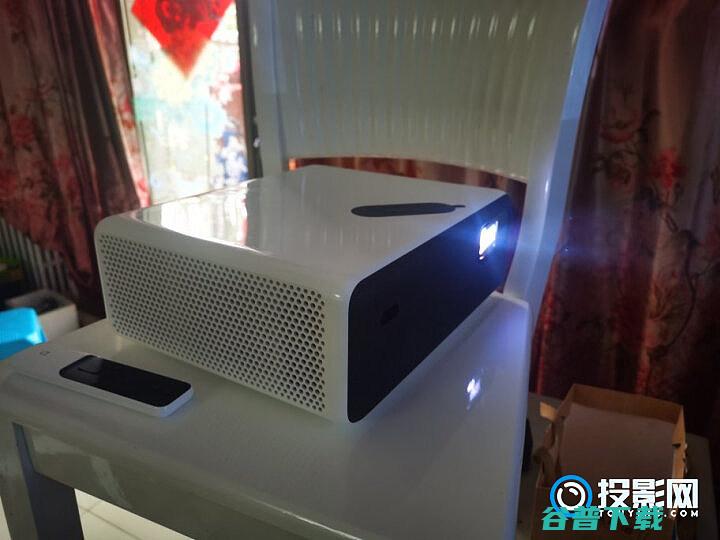 小米激光投影仪1S值得入手吗?看完后再买一定不