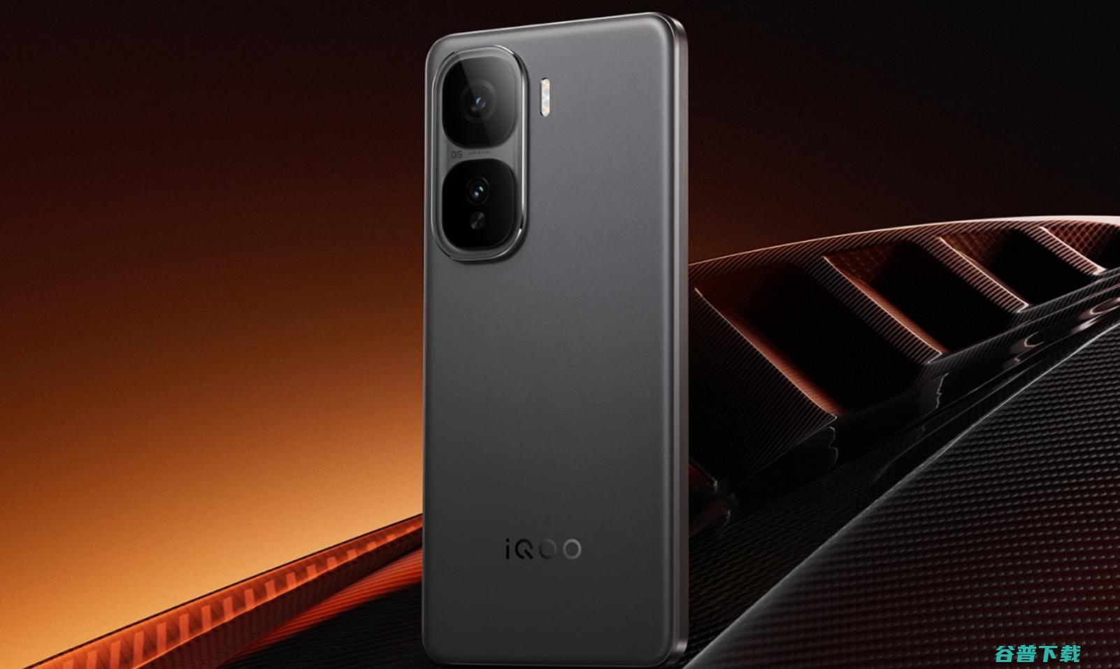 首发2299元起，iQOO 10系列发布：骁龙8 Gen 3与天玑9400，维信诺F1屏幕，6mAh电池+120W快充