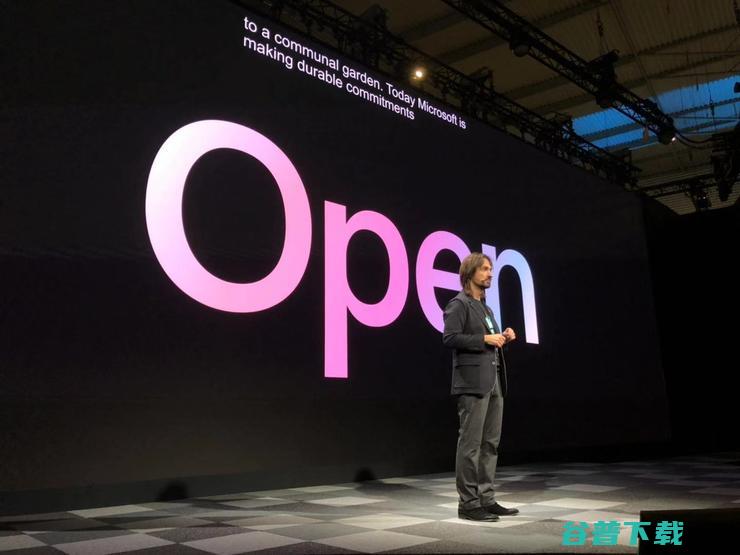 吊打 ，微软HoloLens 2不只为炫技