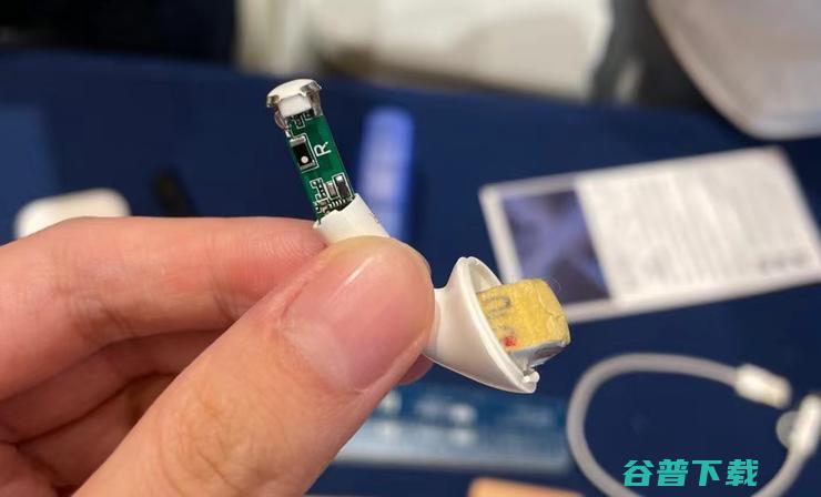 深度揭秘：苹果 AirPods 的作业，为什么 TWS 厂商抄不来？