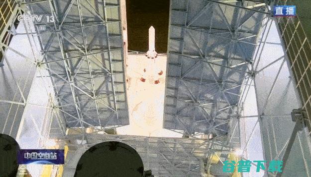 神舟十三号完美升空：实现「首次」，并与月亮「共舞」