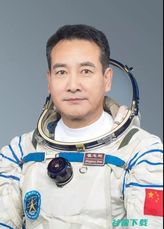 神舟十三号完美升空：实现「首次」，并与月亮「共舞」