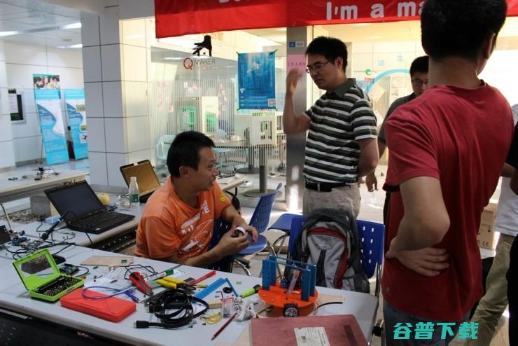 创马校园赛丨站第二天现场花絮：创客进行时