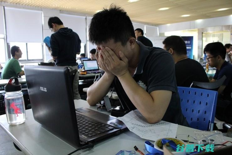 创马校园赛丨站第二天现场花絮：创客进行时