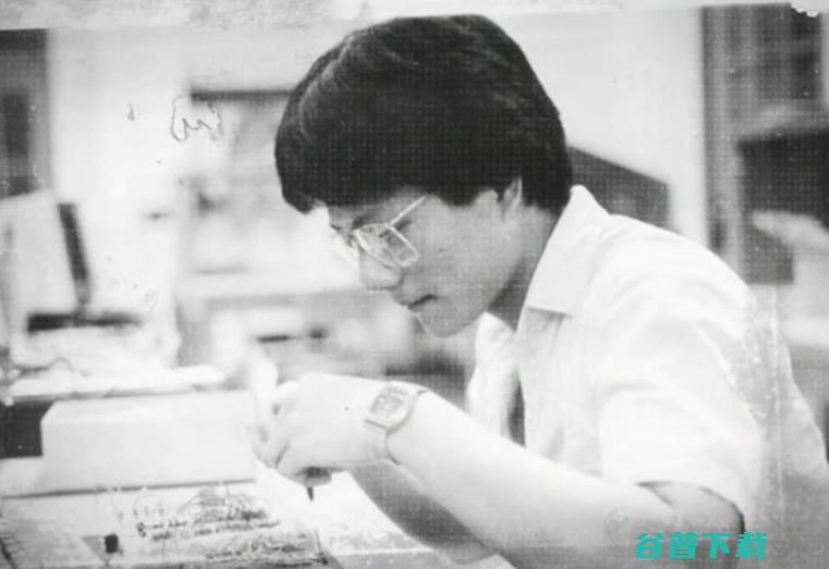 英伟达CEO黄仁勋获芯片行业最高荣誉：他颠覆了计算！