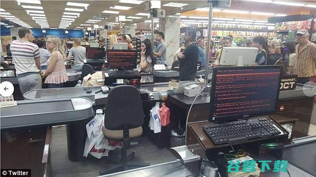 突发 | 欧洲遭到新一轮未知病毒冲击，乌克兰总理都中招了